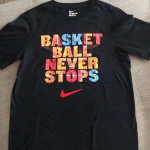 Youth Large Black Nike Shirt